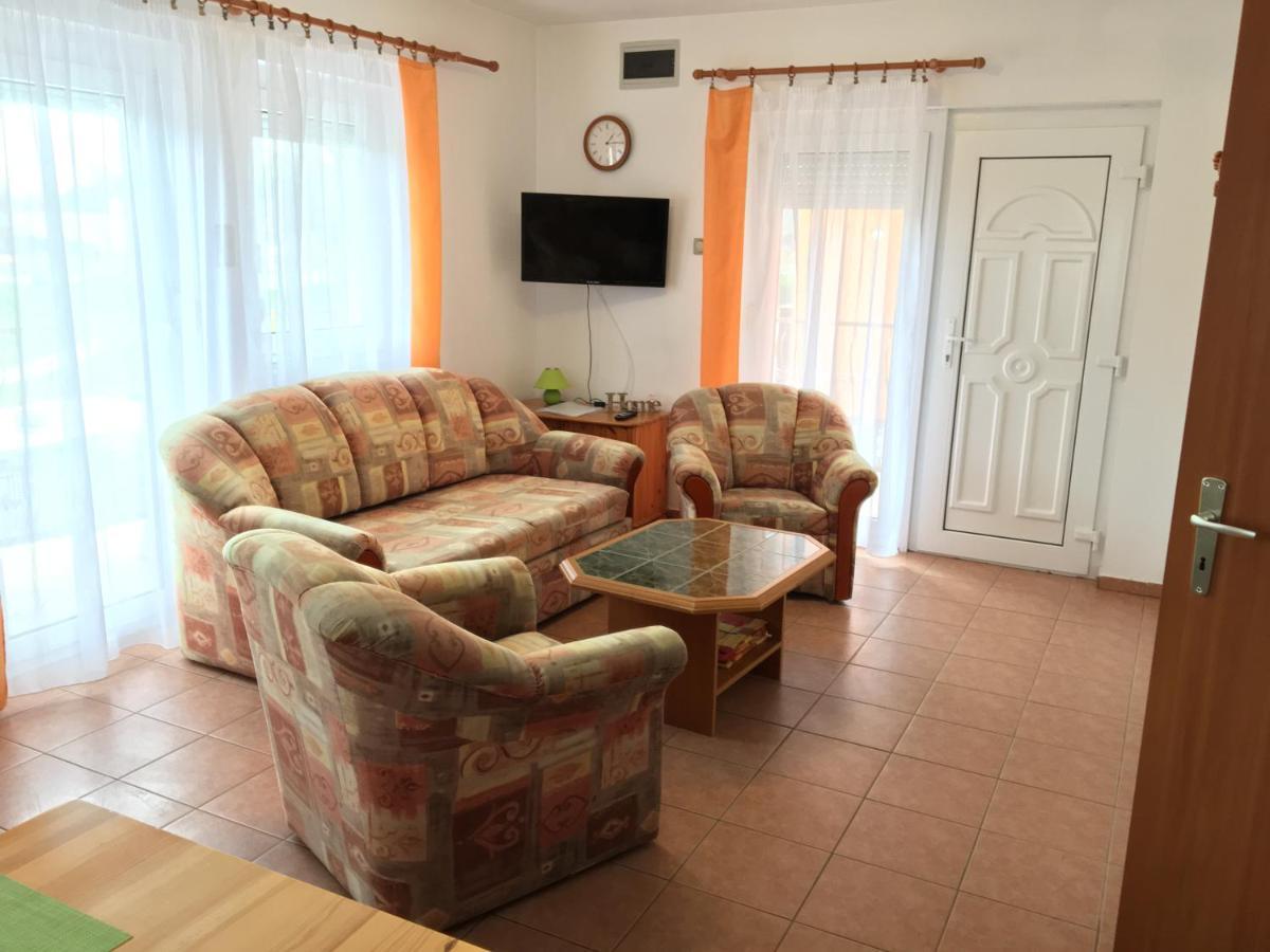 זלקרוס Central Apartments מראה חיצוני תמונה