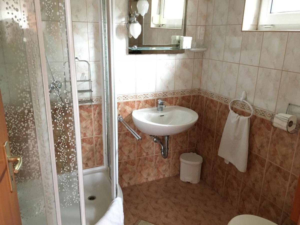 זלקרוס Central Apartments מראה חיצוני תמונה